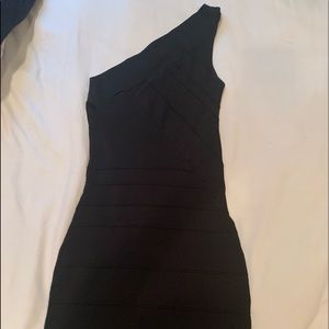 bodycon black dress